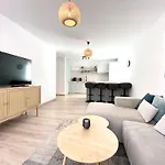 Urban Nest Apartament *