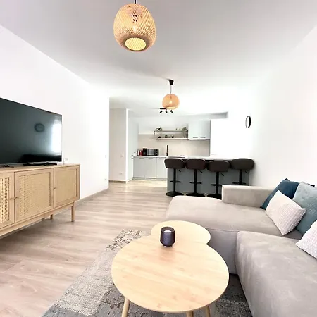 Urban Nest Apartament *